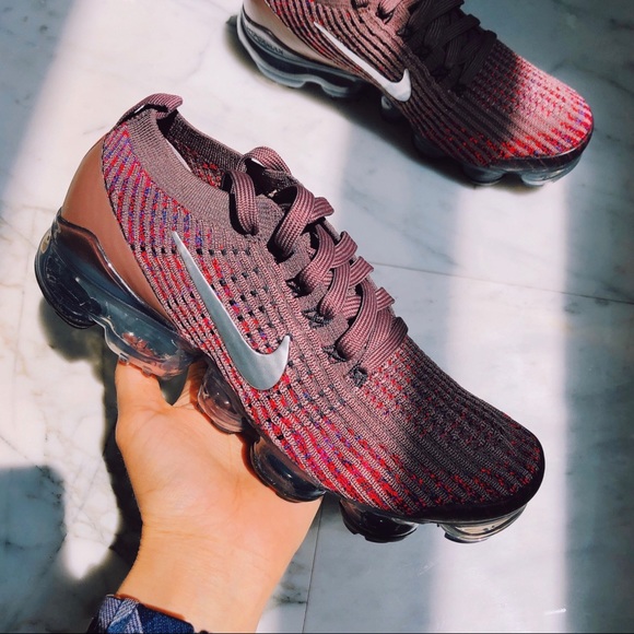 Nike Shoes - Vapormax flyknit